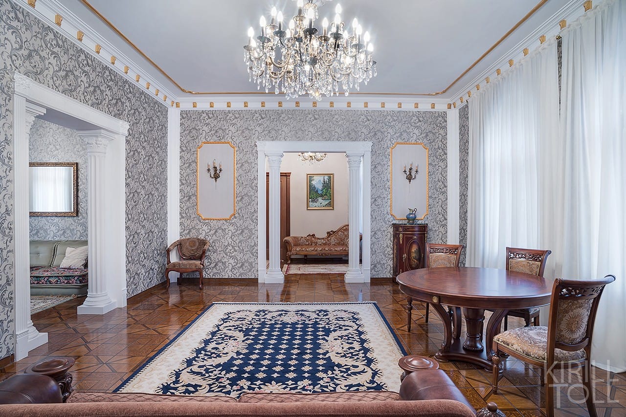 Очевидно, позитивные фотографии объекта как-то сами собой создают ощущение от владельца. И это тоже существенно влияет на вероятность обращения и на стилистику переговоров. Выставляя фотографии объекта, Вы уже производите фильтрацию Клиентов, Вы решаете кого привлечь, а кто пройдет мимо.