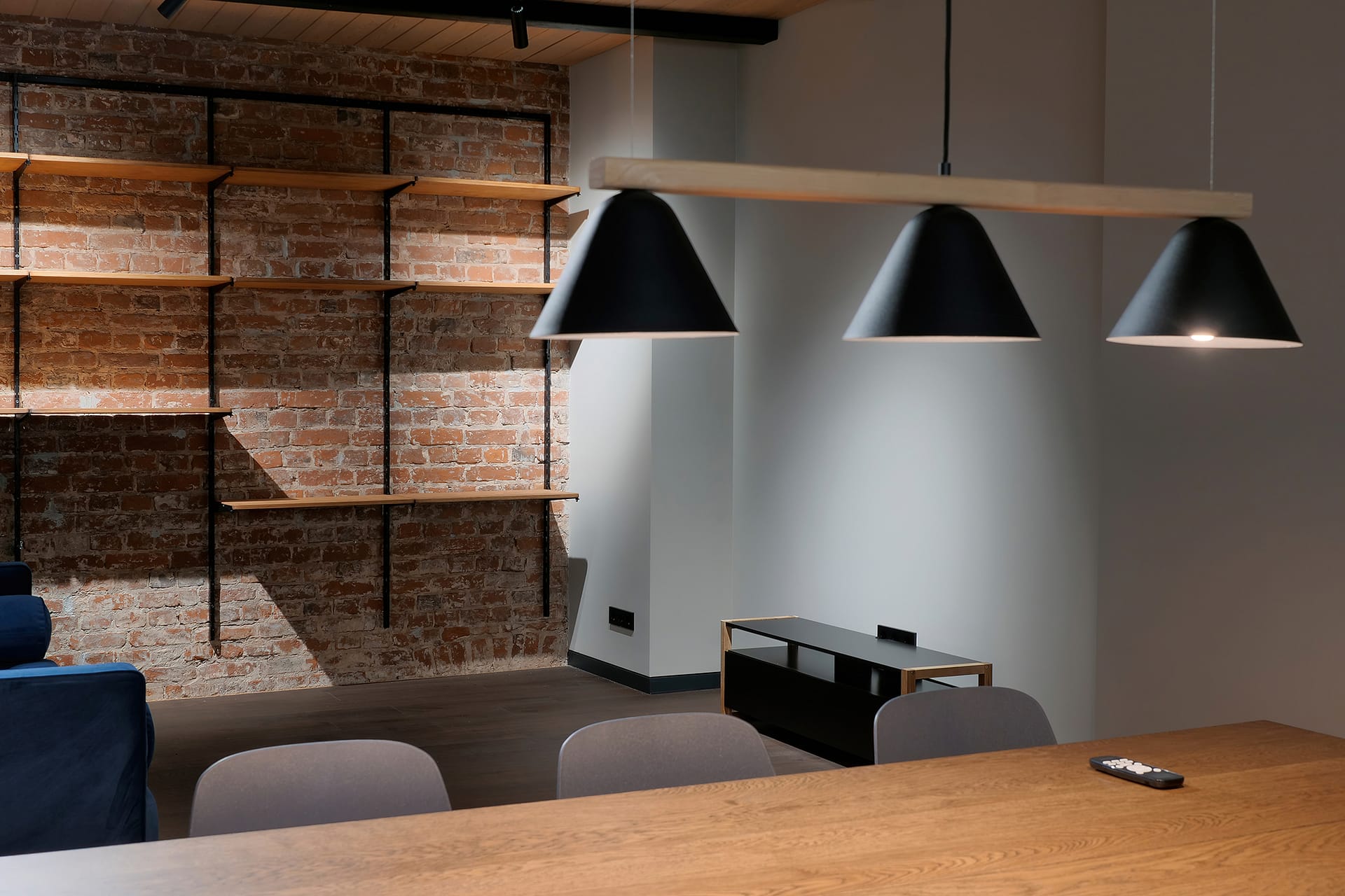 Интерьерный фотограф Кирилл Толль на Славянском бульваре Фотосъемка гостиной с эркером в стиле модерн у метро Славянский бульвар